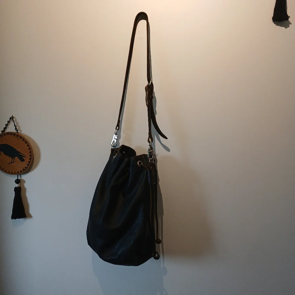 90s Leather Rugby Bucket Bag - Picture 8 of 16